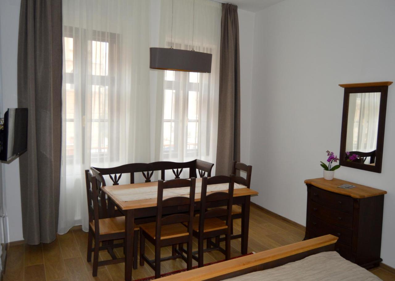 Guest House 1568 克卢日-纳波卡 外观 照片